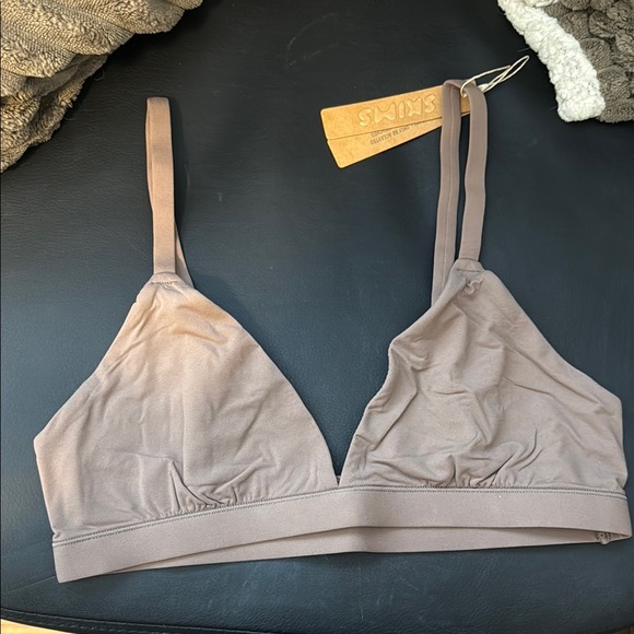 SKIMS Women's Triangle Bralette - Picture 1 of 4